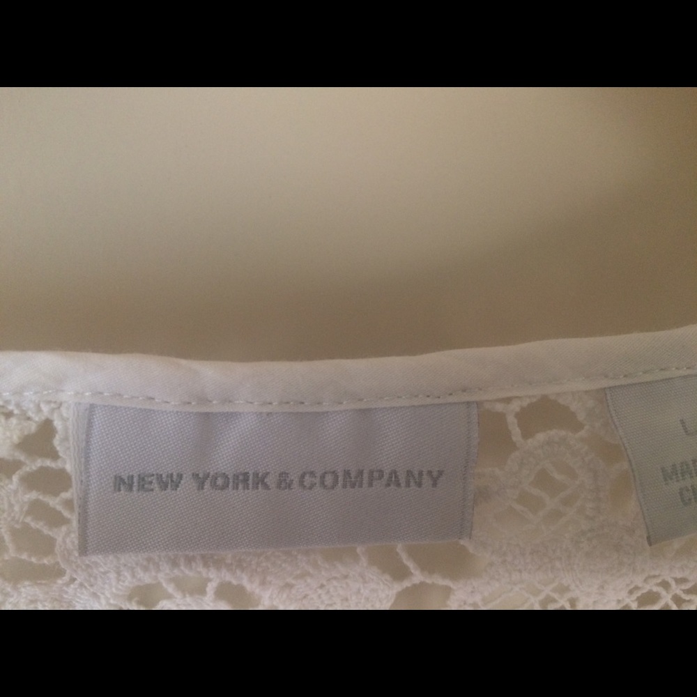 White cotton blouse - Picture 4 of 6